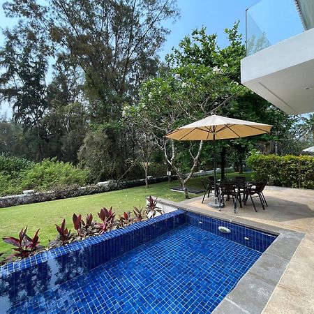 Luxury Pool Villa Close To The Private Beach Da Nang Exterior photo